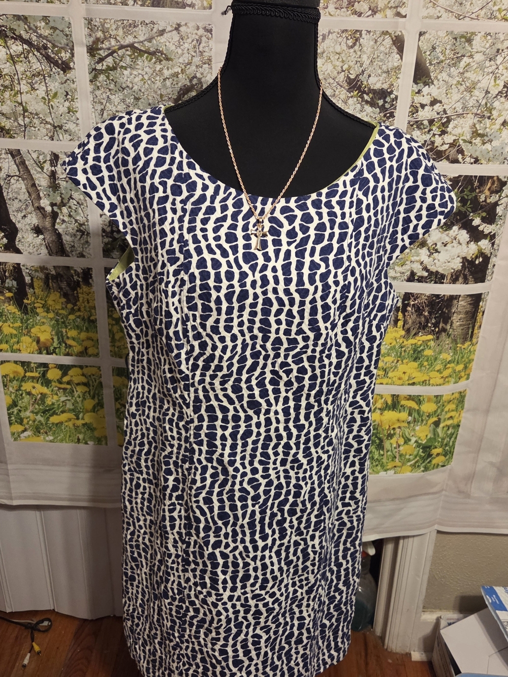Navy and White Patterned Cap Sleeve Shift Dress